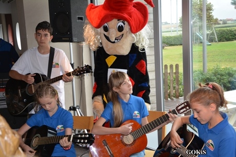 Występ artystyczny młodzieży z Gminy Wicko.