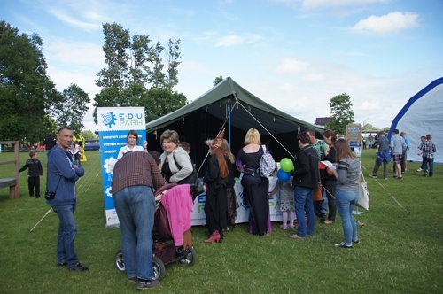 Fotografia z Dni Gminy Wicko 2015 -dzień drugi, stoisko EDU PARKU