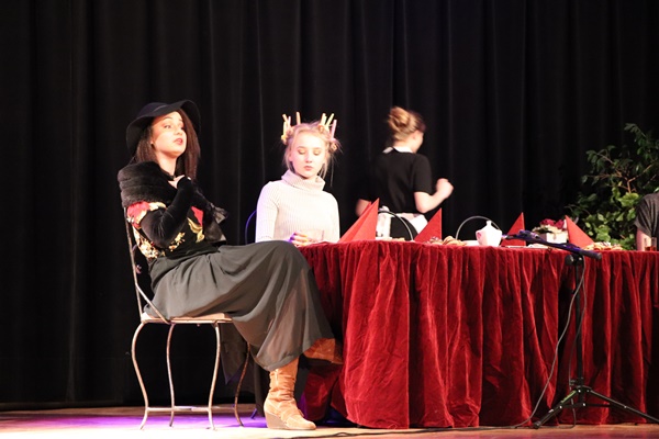 Grafika: “Czekoladki” – komedia kryminalna w jednym akcie.