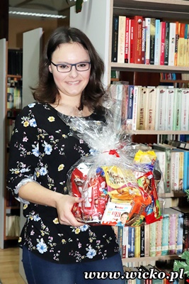 Grafika: Wręczenie nagród – konkurs na rodzinną grę planszową z okazji 100. rocznicy odzyskania Niepodległości przez Polskę