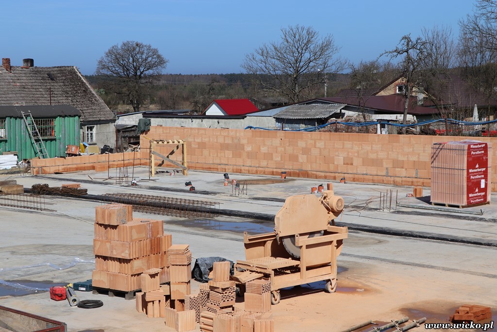 Grafika: Rozbudowa Szkoły Podstawowej w Szczenurzy