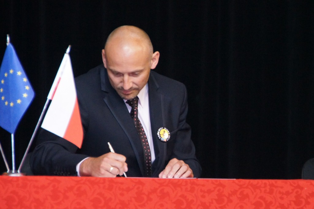 Grafika: Odszedł Honorowy Burmistrz Dirk Cardoen