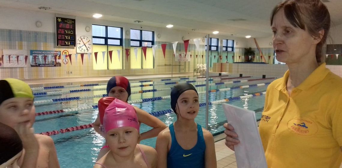 Grafika #0: UMIEM PŁYWAĆ 2017/2018