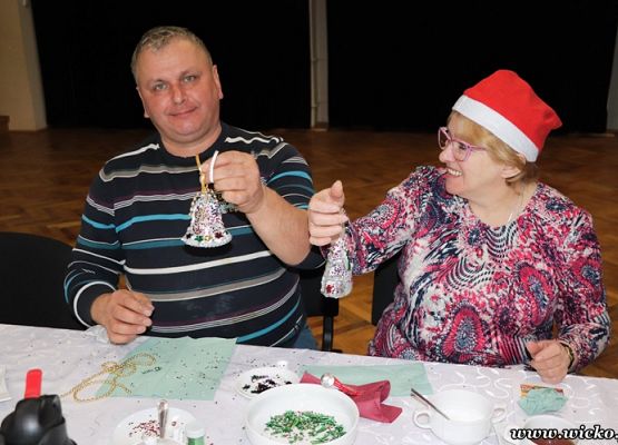 Grafika #1: Spotkanie osób niepełnosprawnych