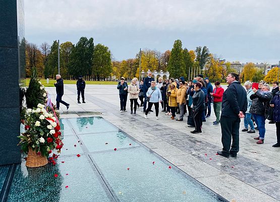 Grafika 10: Wyjazd edukacyjny do Warszawy dla seniorów