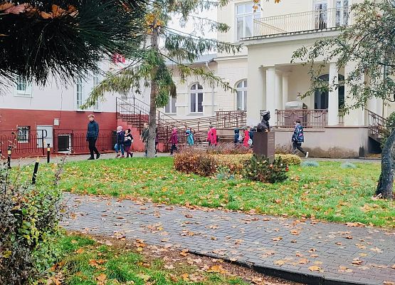 Grafika 12: Gra terenowa wraz z prelekcją „Aktywni wobec niepodległej”