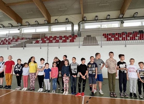 Grafika 1: Półkolonie AZS w Szczenurzy