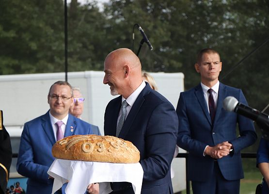 Grafika 48: XXIII Dożynki Powiatowe w Charbrowie