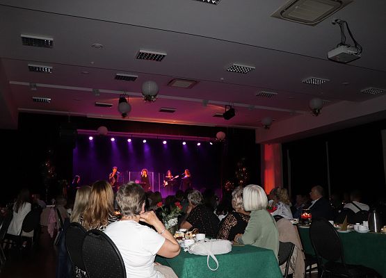 Grafika 14: 13. Urodziny Gminnego Ośrodka Kultury i Sportu w Wicku