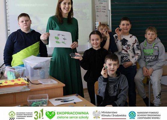 Grafika 12: Utworzenie ekoPracowni w Szkole Podstawowej w Szczenurzy ze środków WFOŚiGW w Gdańsku