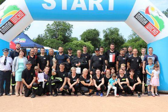 Grafika #10: Powiatowe Zawody Sportowo-Pożarnicze w Charbrowie