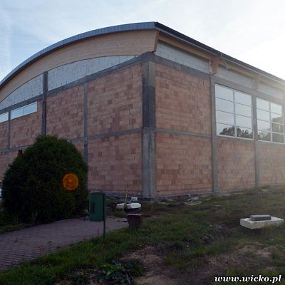 Grafika #3: Rozbudowa Szkoły Podstawowej w Szczenurzy - prace trwają!