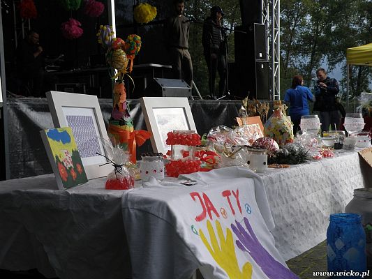 Grafika #12: Gorące serca i rytmy, czyli IX Miniolimpiada Osób Niepełnosprawnych w Charbrowie.