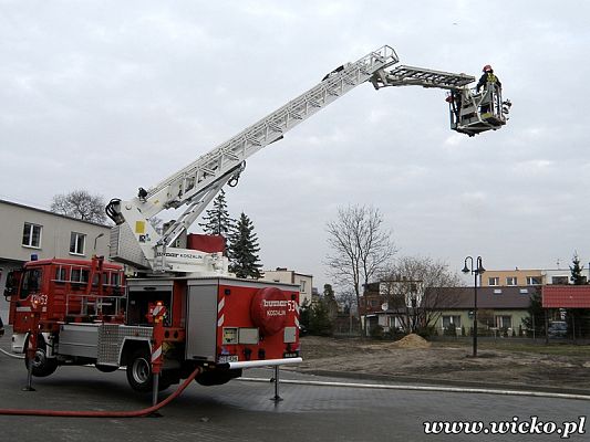 Grafika #6: Wizyta młodzieży z placówek oświatowych Gminy Wicko w Komendzie Powiatowej Państwowej Straży Pożarnej w Lęborku.