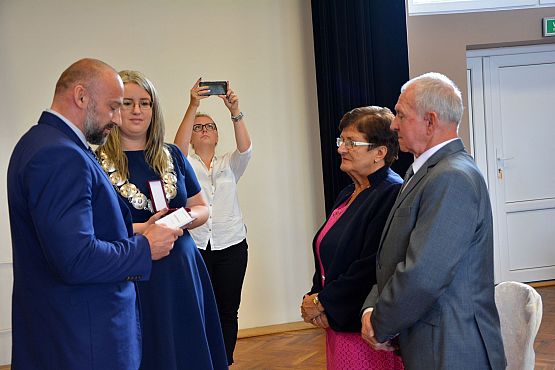 Grafika #2: 50 lat razem. Złote Gody w Gminie Wicko