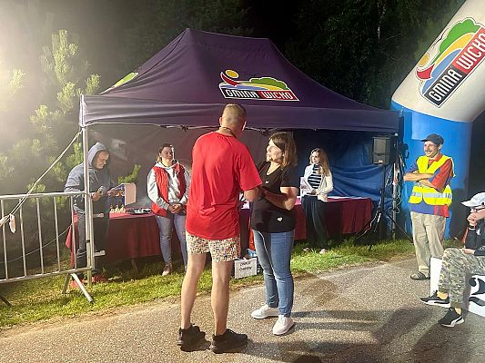 Grafika 10: IX Magiczny Bieg Przy Pochodniach