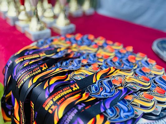 Grafika 23: IX Magiczny Bieg Przy Pochodniach